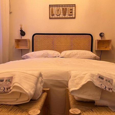 Apartamento Turistico R. Gonzalez Abreu Севилья Экстерьер фото