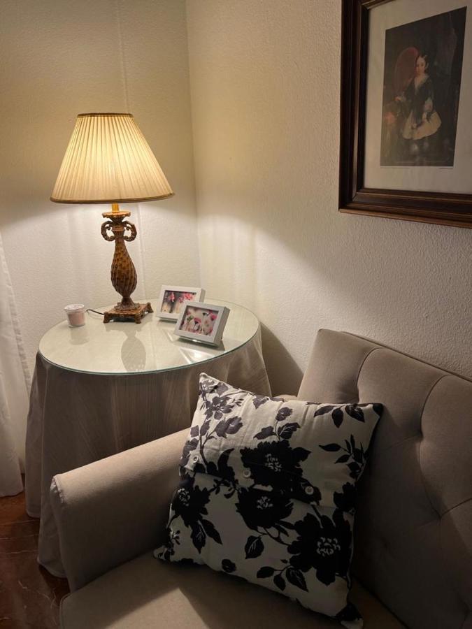 Apartamento Turistico R. Gonzalez Abreu Севилья Экстерьер фото
