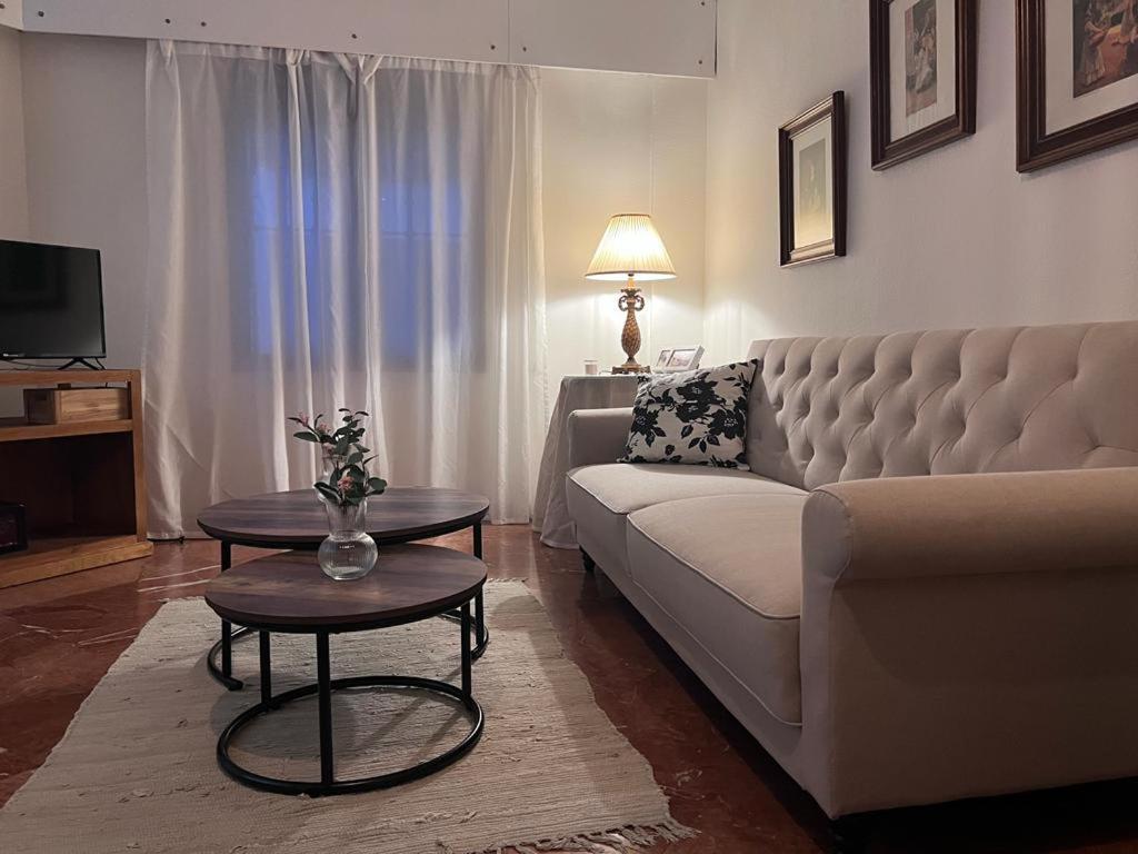 Apartamento Turistico R. Gonzalez Abreu Севилья Экстерьер фото