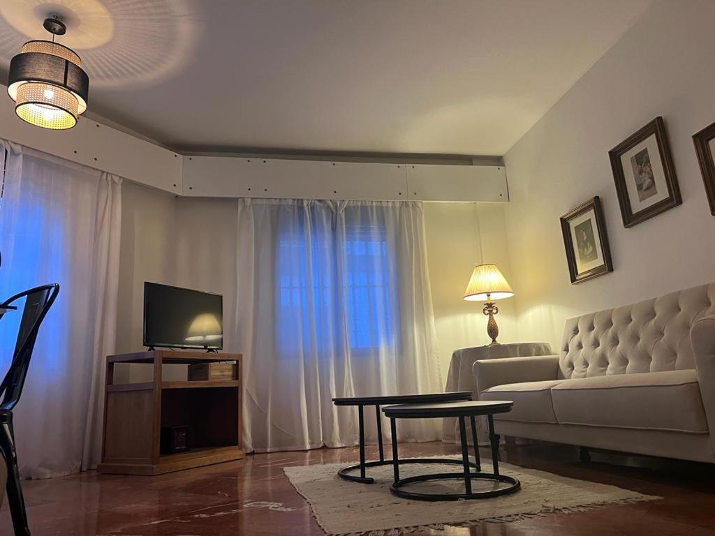 Apartamento Turistico R. Gonzalez Abreu Севилья Экстерьер фото